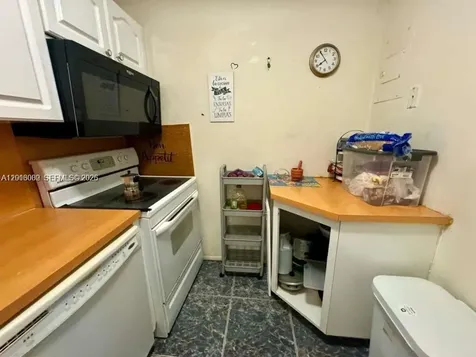 3730 Inverrary Drive Lauderhill FL 33319