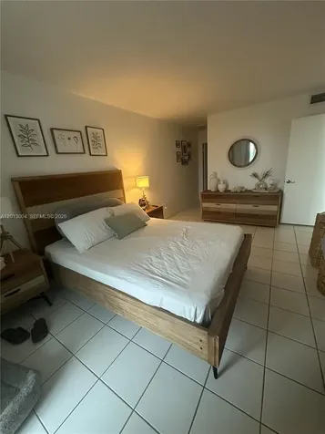 8233 Harding Avenue Miami Beach FL 33141