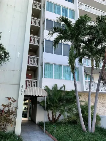 8233 Harding Avenue Miami Beach FL 33141