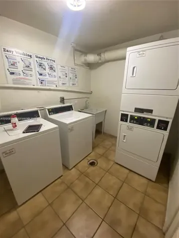 8233 Harding Avenue Miami Beach FL 33141