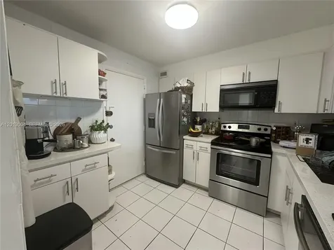 8233 Harding Avenue Miami Beach FL 33141