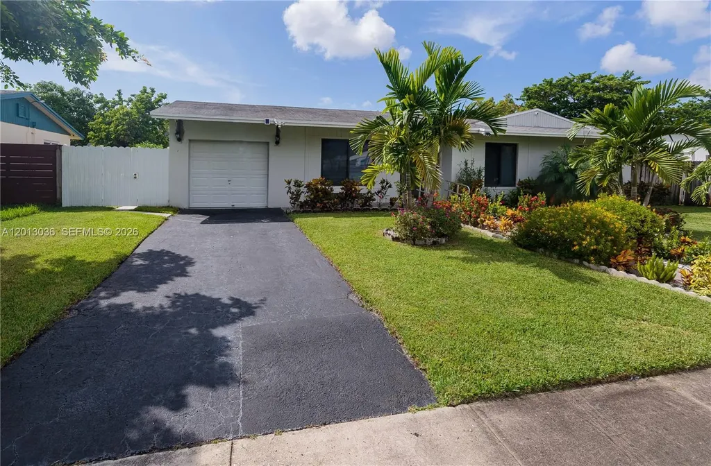 19311 Sterling Drive Cutler Bay FL 33157