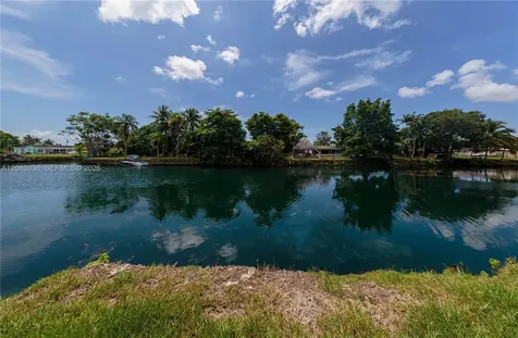 19311 Sterling Drive Cutler Bay FL 33157