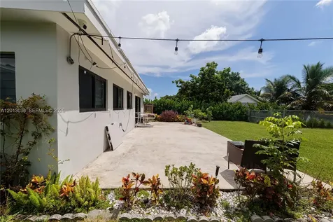 19311 Sterling Drive Cutler Bay FL 33157