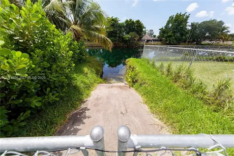 19311 Sterling Drive Cutler Bay FL 33157