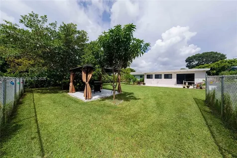 19311 Sterling Drive Cutler Bay FL 33157
