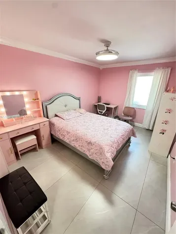 7140 W 15th Court Hialeah FL 33014