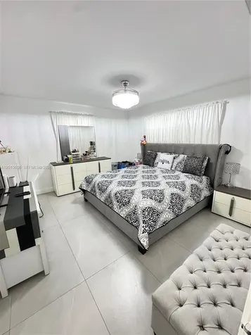 7140 W 15th Court Hialeah FL 33014