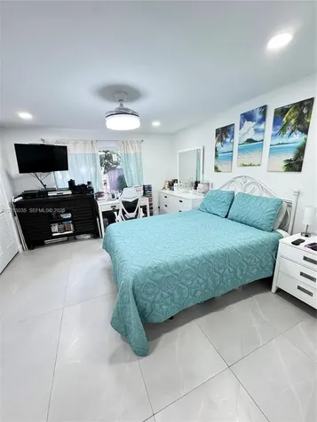 7140 W 15th Court Hialeah FL 33014