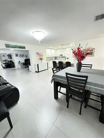 7140 W 15th Court Hialeah FL 33014