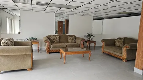 2200 E Hallandale Beach Boulevard Hallandale Beach FL 33009