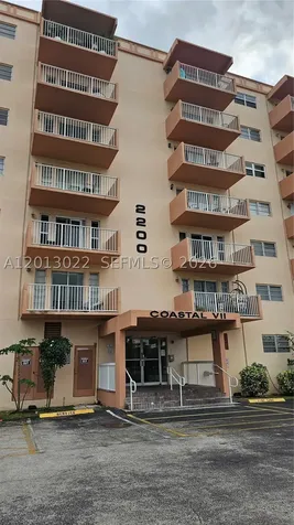 2200 E Hallandale Beach Boulevard Hallandale Beach FL 33009