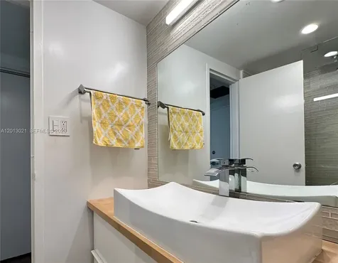 1200 West Avenue Miami Beach FL 33139