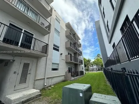 1337 NW 1st Street Miami FL 33125