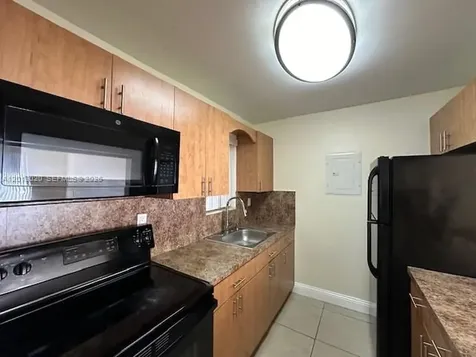 1337 NW 1st Street Miami FL 33125