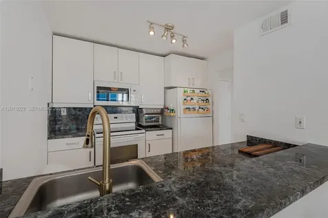 600 NE 36th Street Miami FL 33137