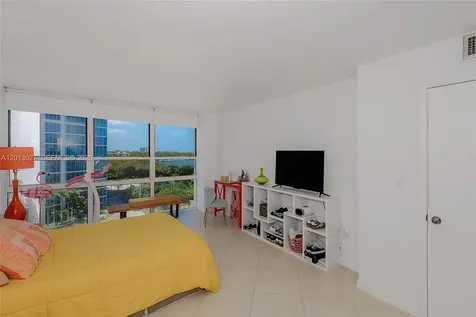 600 NE 36th Street Miami FL 33137
