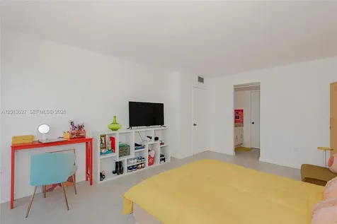 600 NE 36th Street Miami FL 33137
