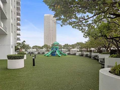 90 SW 3rd Street Miami FL 33130