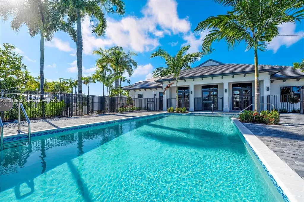 4941 Peacock Way Dania Beach FL 33312