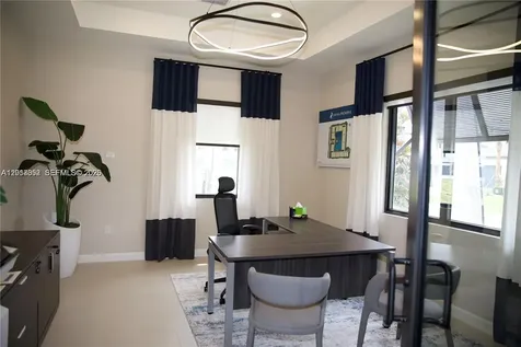 4941 Peacock Way Dania Beach FL 33312