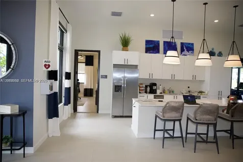 4941 Peacock Way Dania Beach FL 33312