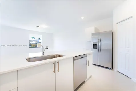 4941 Peacock Way Dania Beach FL 33312