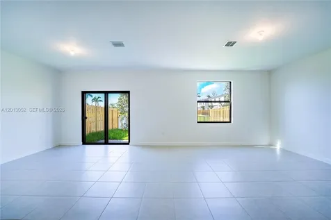 4941 Peacock Way Dania Beach FL 33312