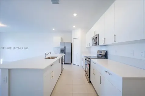 4941 Peacock Way Dania Beach FL 33312