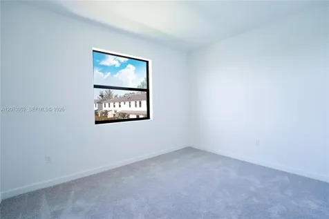 4941 Peacock Way Dania Beach FL 33312