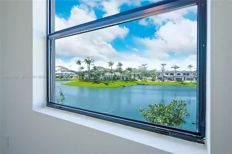 4941 Peacock Way Dania Beach FL 33312
