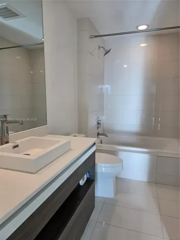 1100 S Miami Avenue Miami FL 33130