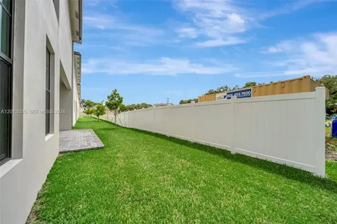 1454 SW 23rd Street Fort Lauderdale FL 33315