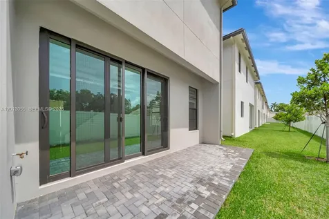 1454 SW 23rd Street Fort Lauderdale FL 33315