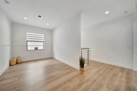 1454 SW 23rd Street Fort Lauderdale FL 33315