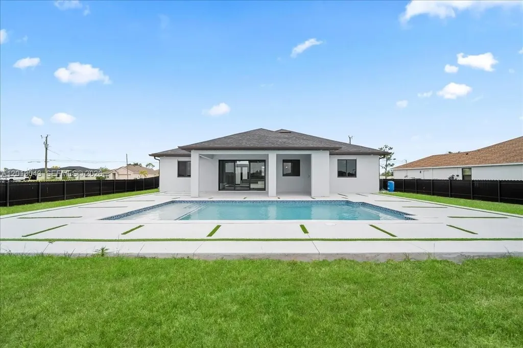 1925 NW 15th Terrace Cape Coral FL 33993