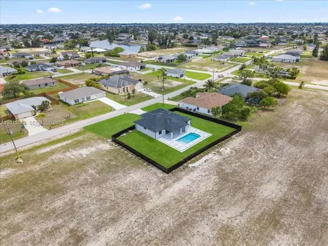 1925 NW 15th Terrace Cape Coral FL 33993