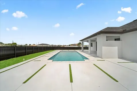 1925 NW 15th Terrace Cape Coral FL 33993