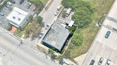 201 NW 37th Street Miami FL 33127