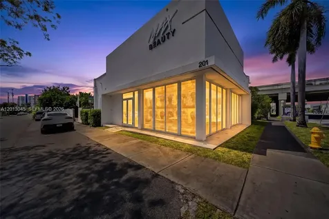 201 NW 37th Street Miami FL 33127