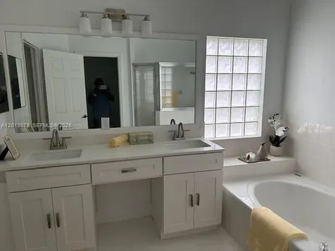 17110 NW 10th Street Pembroke Pines FL 33028