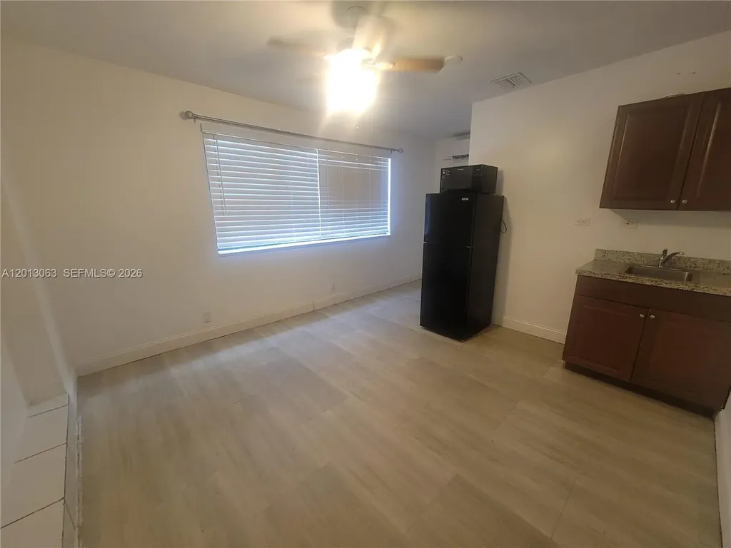 6730 Charleston Street Hollywood FL 33024