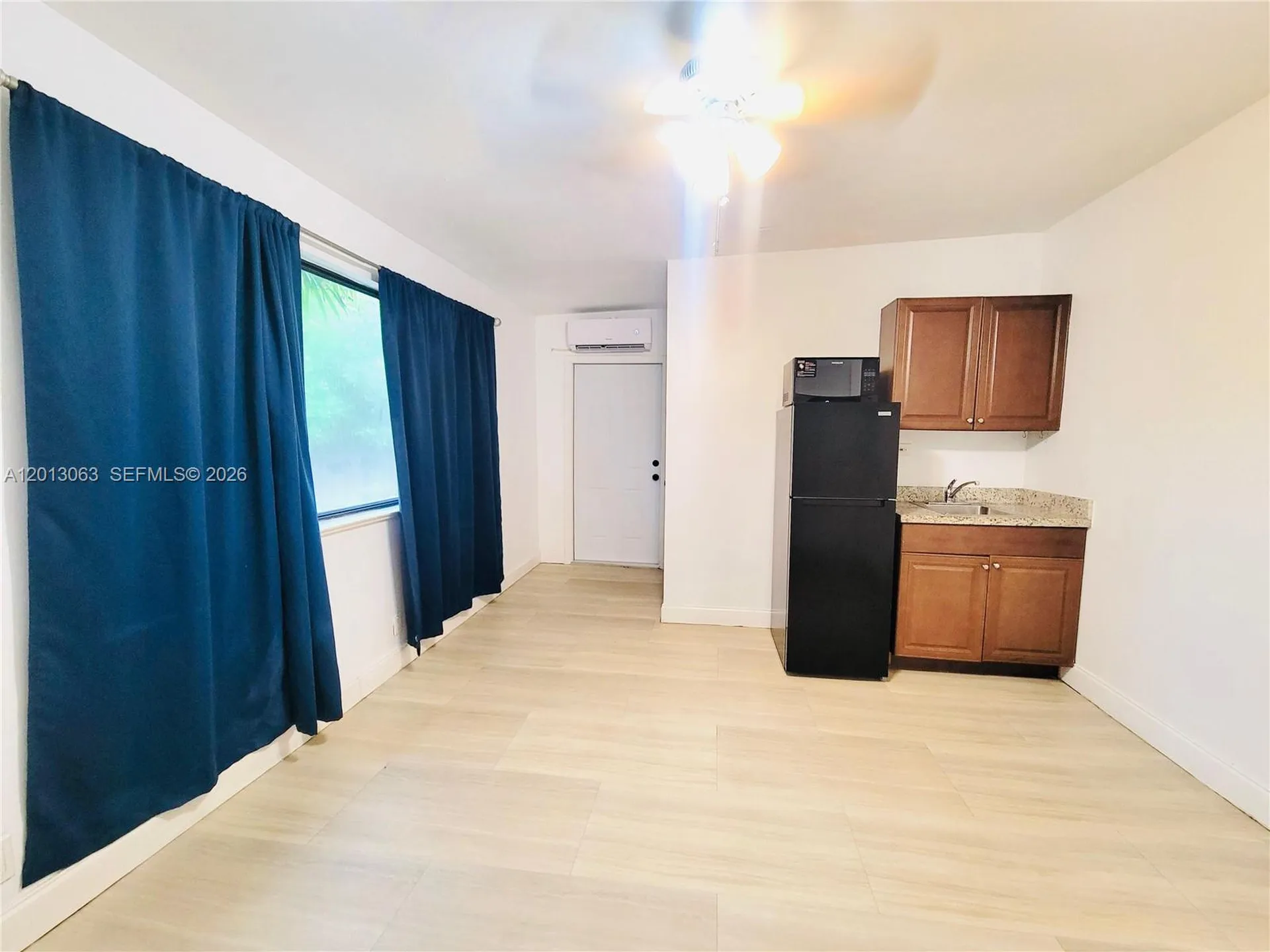 6730 Charleston Street Hollywood FL 33024