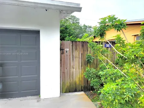6730 Charleston Street Hollywood FL 33024