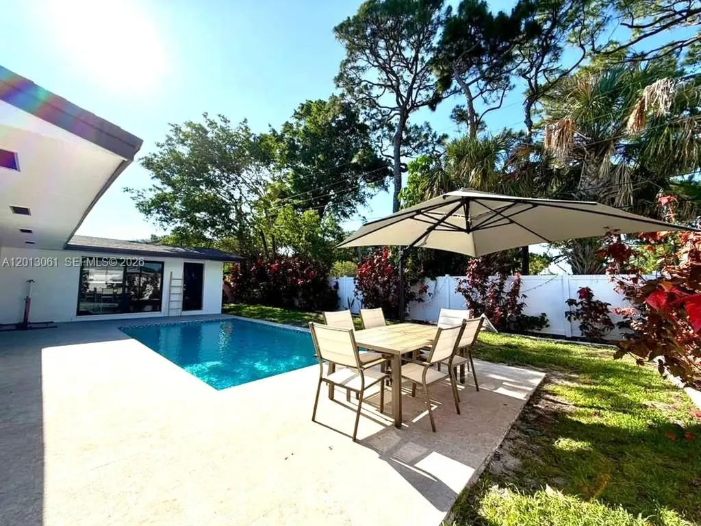 151 SE 6th Court Pompano Beach FL 33060