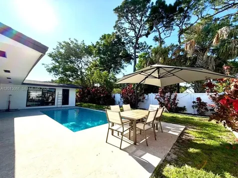 151 SE 6th Court Pompano Beach FL 33060