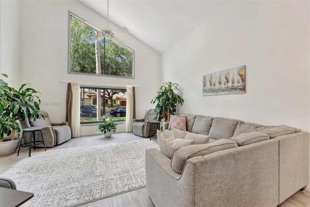 10325 NW 6th Street Coral Springs FL 33071