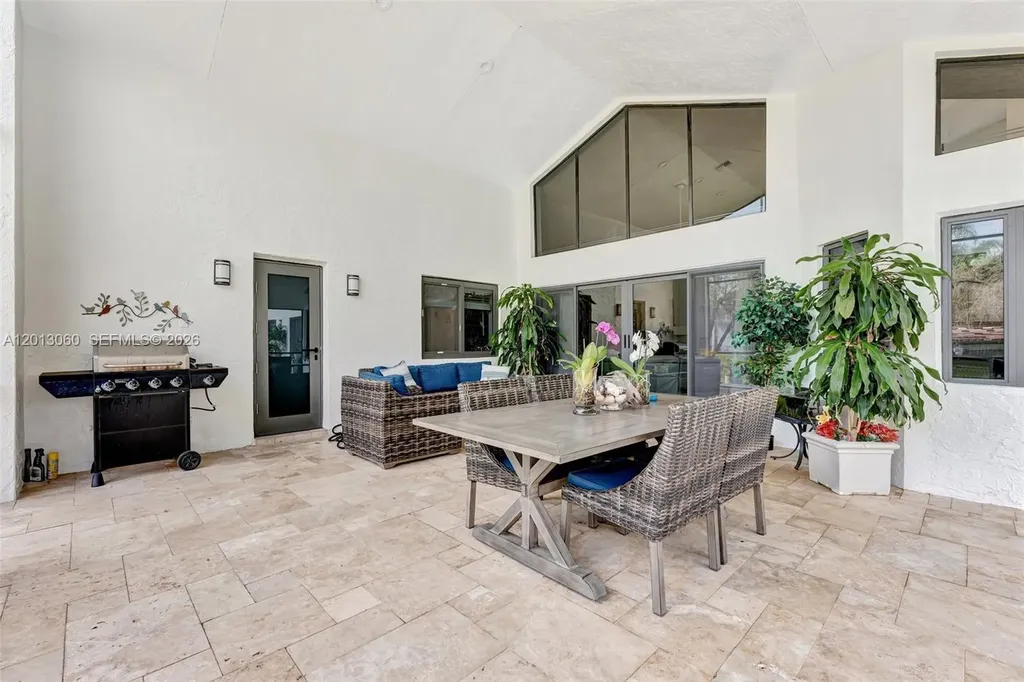 10325 NW 6th Street Coral Springs FL 33071