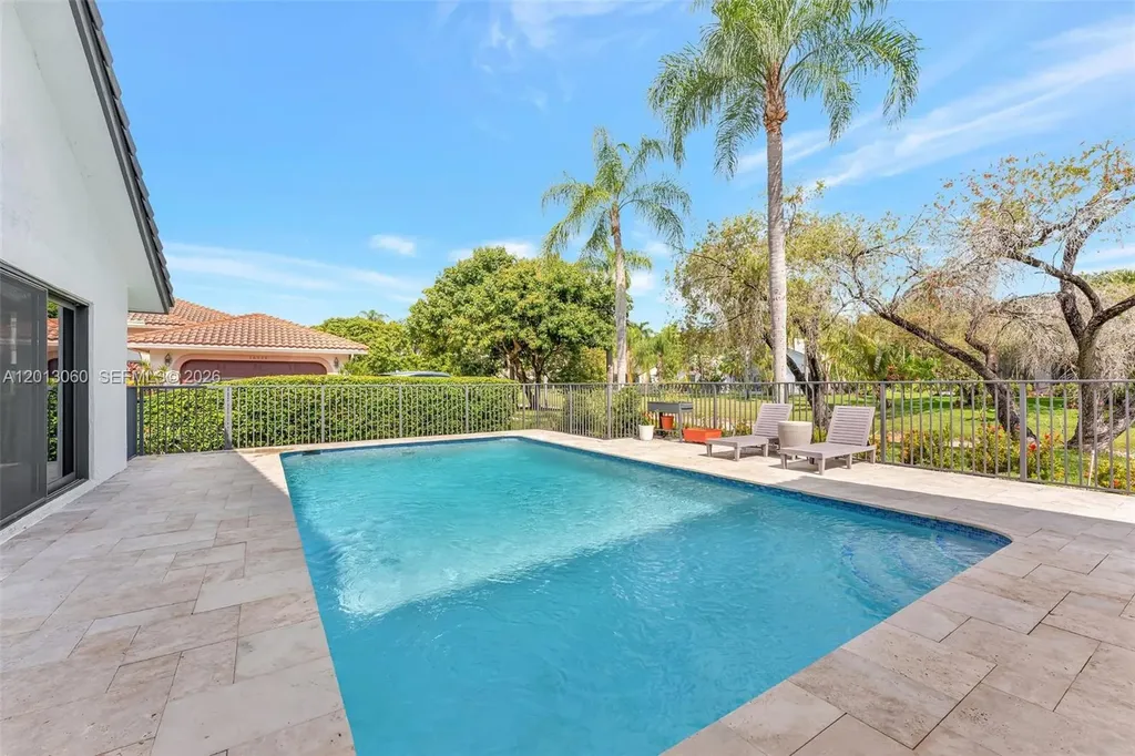 10325 NW 6th Street Coral Springs FL 33071