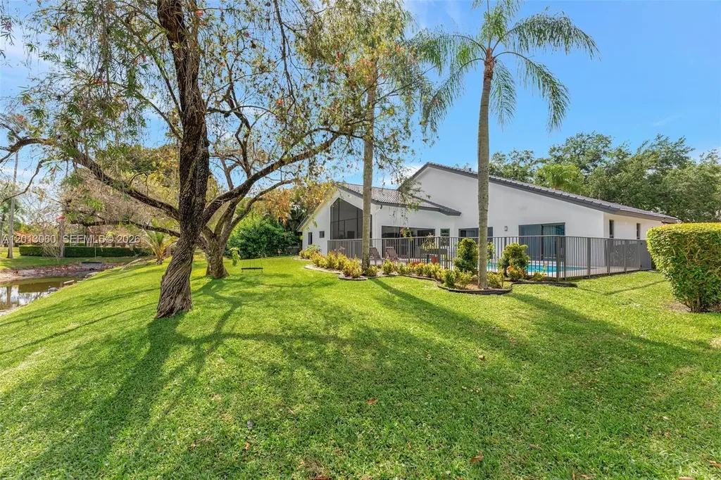 10325 NW 6th Street Coral Springs FL 33071